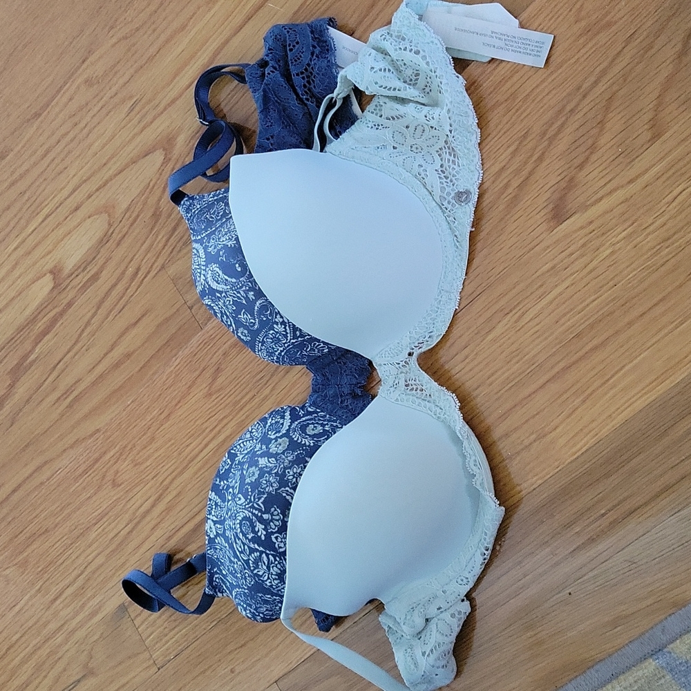 Set of 2 bras